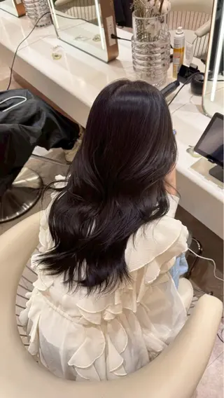 ロング 渋谷／透明感カラー kuttiのヘアスタイル