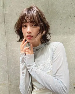 ミディアム カラー パーマ ヘアアレンジ メンズ キッズ ネイル マツエク・マツパ アイブロウ ハイライト、レイヤー カット/西梅田/中西のヘアスタイル