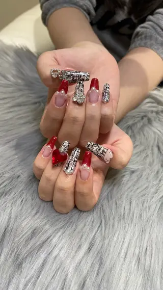 ネイル RICO NAIL所属・RICO Nail パーツつけ放題🌈のネイルデザイン