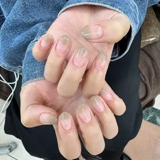 ネイル MAXKELLY SAEのネイルデザイン