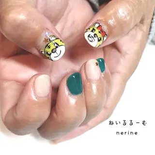 ネイル NAILST Naomiのネイルデザイン