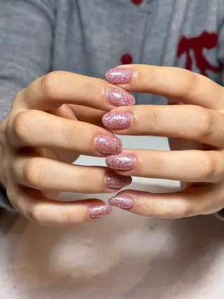 ネイル 福山 千尋のネイルデザイン