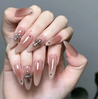 ネイル Queens ciciのネイルデザイン