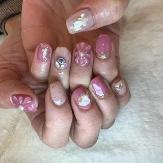 ネイル 河野 弥月のネイルデザイン