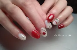 ネイル ラヴィアン ローズのネイルデザイン