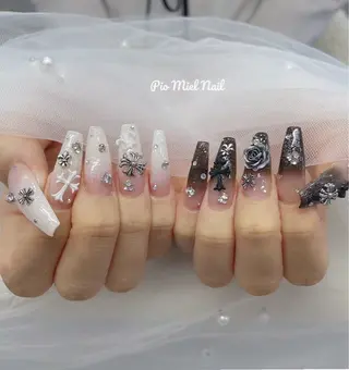 ネイル momo 長さだしのネイルデザイン