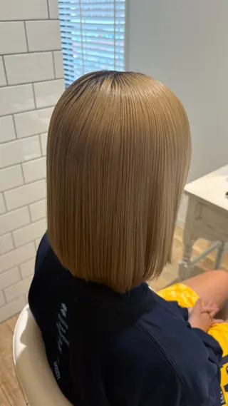 ショート カラー ♣️似合わせカット 艶髪カラーYUUGAのヘアスタイル