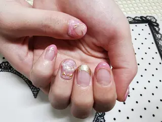 ネイル ネイルリボン 受付スタッフのネイルデザイン