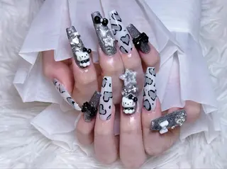 ロング Moomi nail salonのネイルデザイン