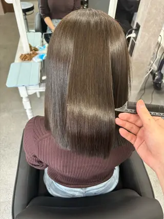 ミディアム ulu by dot.所属・かがみはやと 髪質改善/縮毛矯正のヘアスタイル