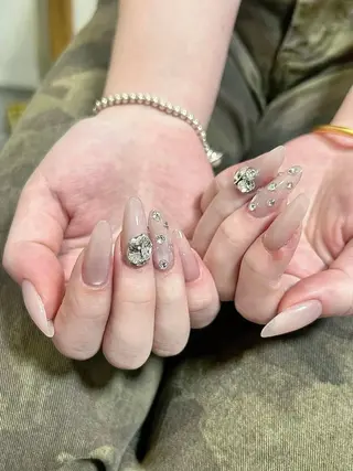 ネイル T. Leeのネイルデザイン