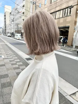 ショート カラー Via officialのヘアスタイル