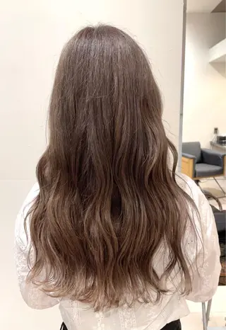 セミロング コトネ🫧 韓国風レイヤーカットのヘアスタイル