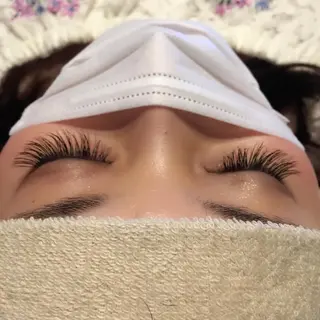 マツエク・マツパ La Chance. Sayakaのエステ・リラクイメージ