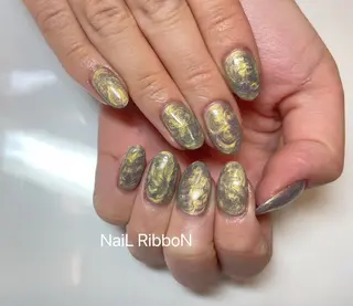 ネイル ネイルリボン 受付スタッフのネイルデザイン