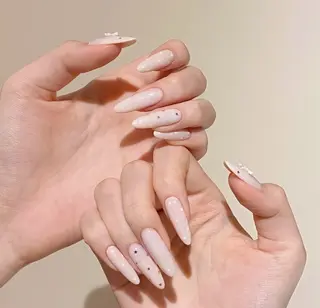 ネイル 高木 維麗絲のネイルデザイン