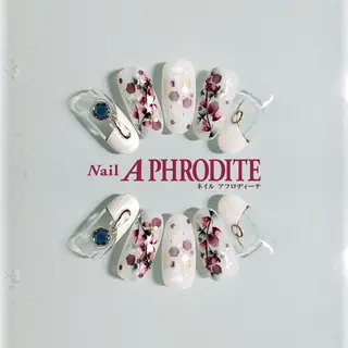 ネイル Nail  Aphroditeのネイルデザイン