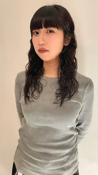 ロング パーマ 熊崎 葵のヘアスタイル