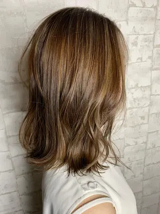 セミロング カラー 船津武俊 フナツタケトシのヘアスタイル