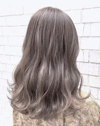セミロング 透明感♡グレージュ ♡ミルクティー♡のヘアスタイル