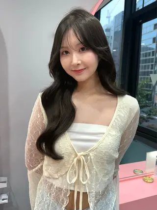 ロング REINA𓍯/ 透明感カラー/顔周りのヘアスタイル