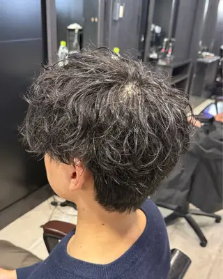 ミディアム パーマ メンズ 【フェザーパーマ】 【縮毛矯正】鶴田文のヘアスタイル