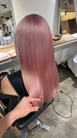 セミロング カラー ✨艶ブリーチカラー ✨四ノ宮裕己のヘアスタイル