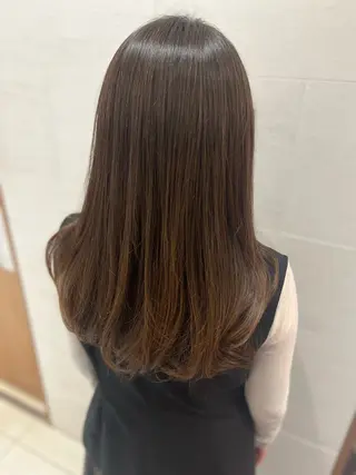 ロング 伊藤 アユミのヘアスタイル