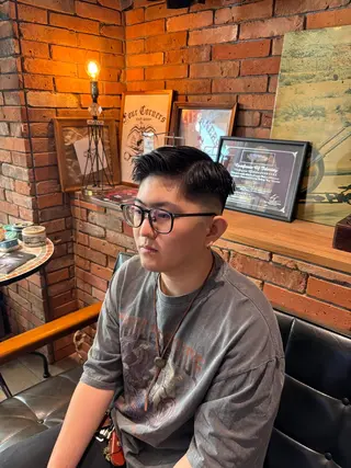 ショート フォーコーナーズカットショップ本店所属・設楽 カットモデル募集中のヘアスタイル