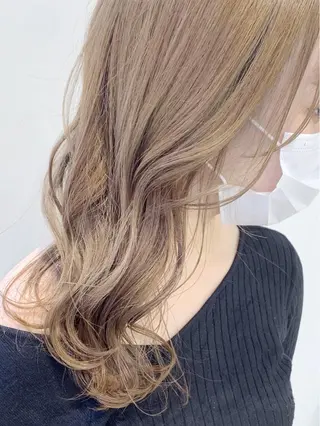 ロング ブリーチなしダブル/ レイヤーカット 小棹のヘアスタイル