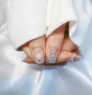 ネイル ちゅるんネイル🪄 耳ツボジュエリー🔗のネイルデザイン