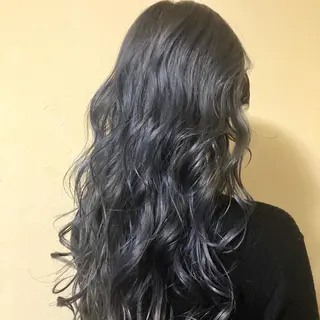 ロング カラー ANNA /艶髪/ハイトーンのヘアスタイル