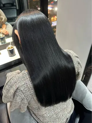 ロング カラー 近藤千翔🩵 髪質改善Periodのエステ・リラクイメージ