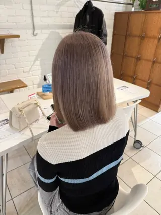 ミディアム 🌟デザインカラー 🌟コノミ🌟のヘアスタイル