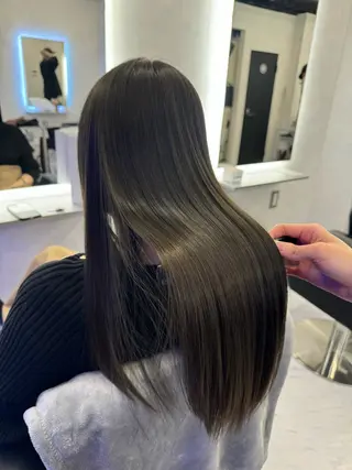 ロング カラー 💛最強ハイトーン 🐝chan🍯のヘアスタイル