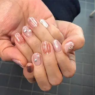 ネイル 中牟田 彩水のネイルデザイン