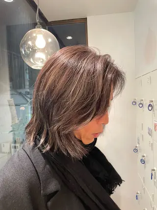 ショート カラー NATSUMI 🐻❄️🤍のヘアスタイル