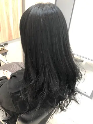 セミロング カラー OFF YUYAのヘアスタイル