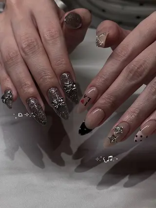 ネイル mikoto 🎀 韓国ネイルのネイルデザイン