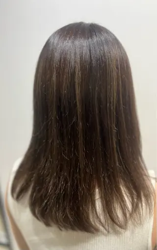 ミディアム カラー 🫧ぷる艶カラー🫧 Yuubi🦩のヘアスタイル