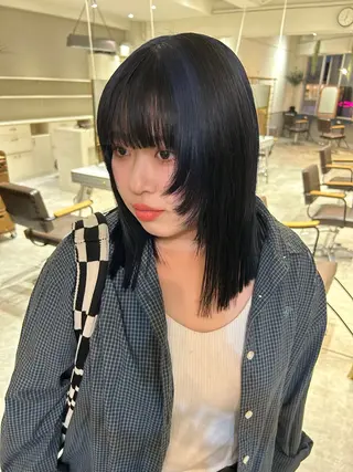 セミロング sliver マツイ　レンのヘアスタイル