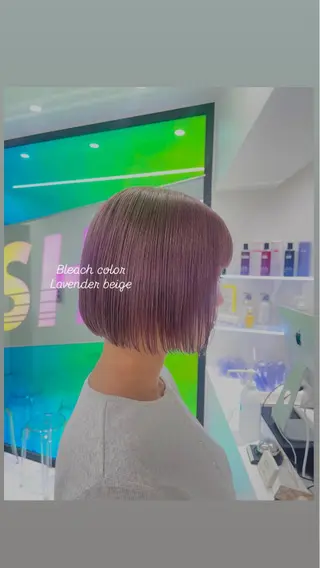 ショート カラー 🤍💕ブリーチカラ ーAyaka💕🤍のヘアスタイル