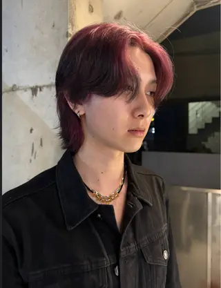 カラー ヤナギヤ カノのヘアスタイル