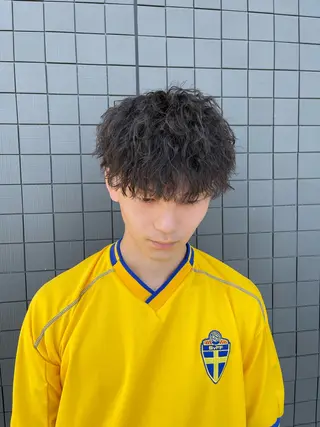 ショート パーマ メンズ RAYGLOW by HEADLIGHT 水戸店所属・圷 吏揮のヘアスタイル