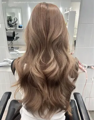 ロング 縮毛👱🏽‍♀️ 🎀海外ハイライトのヘアスタイル