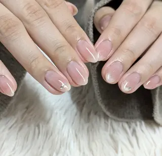 ネイル 會田 瑠衣のネイルデザイン