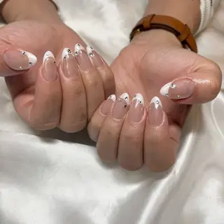 ネイル JILL 河内花園店所属・yuna ⭐︎のネイルデザイン