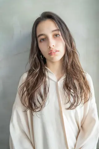 ロング 💘MICOTO藤沢 髪質改善ブリーチ💘のヘアスタイル