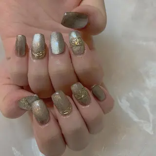 ネイル ヤマダ サクラのヘアスタイル