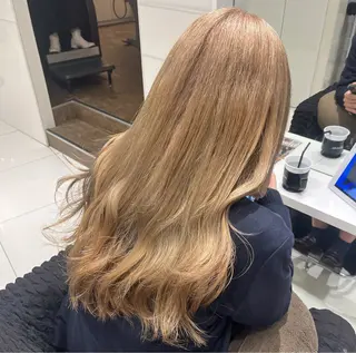 ロング カラー ヘアアレンジ ねいるとあいの店キュプレ橘通店所属・harua キュプレ/アイリストのマツエク・マツパデザイン